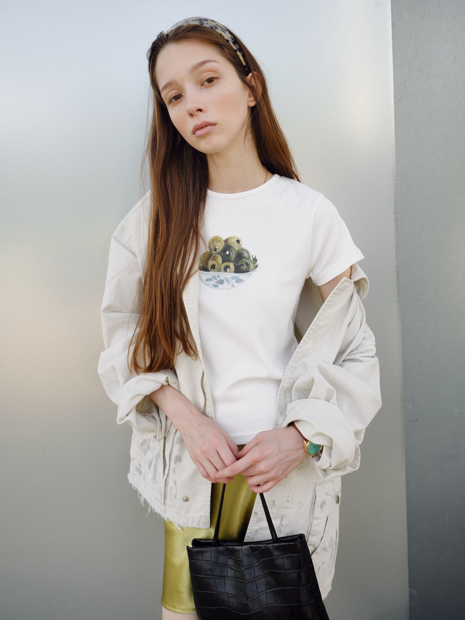 オリーブグラフィックTシャツ | TOPDRESSING（トップドレッシング