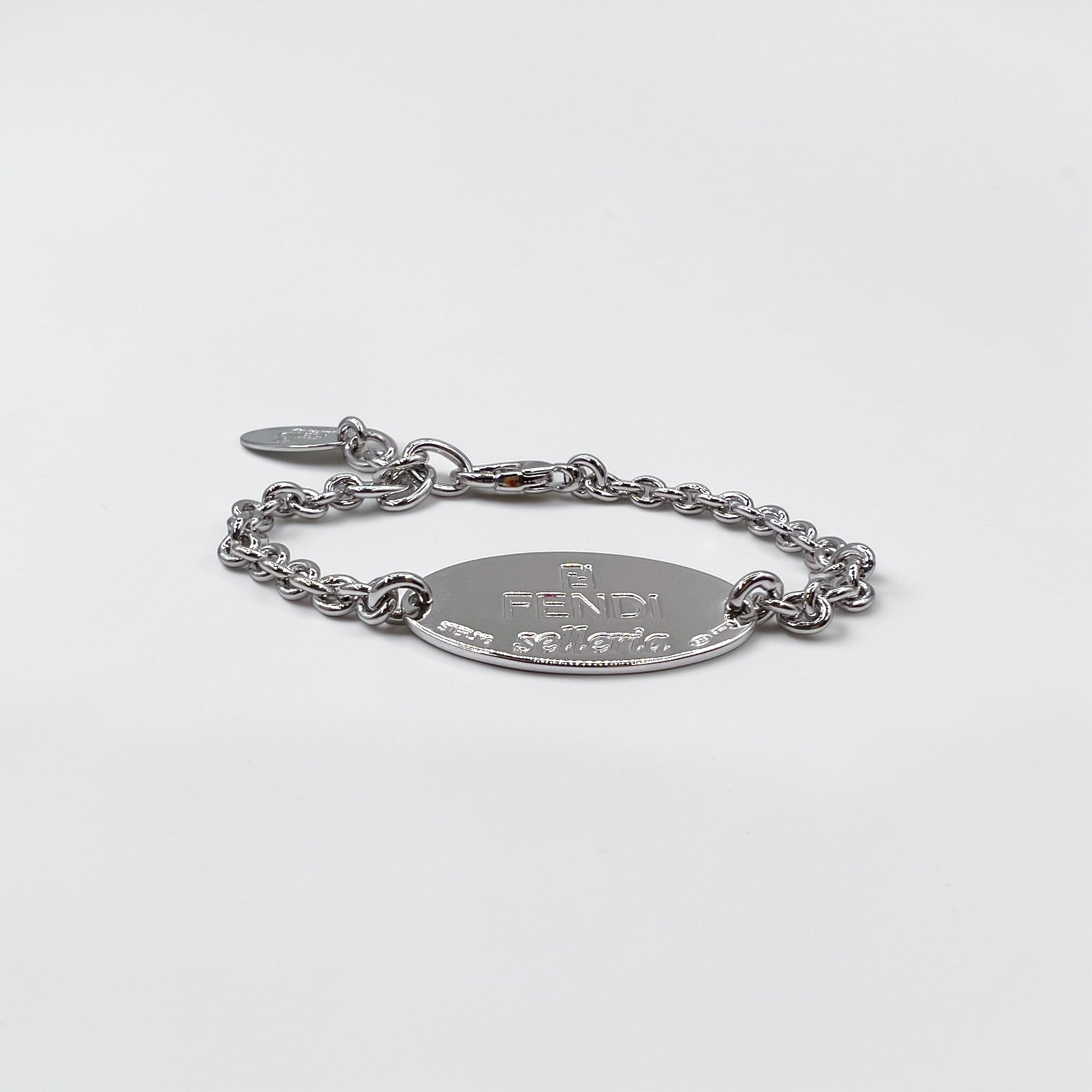 FENDIフェンディスタッズシルバーウォッチブレスレット FENDI（フェンディ）｜バッグ・財布・アクセサリー通販｜WooStore