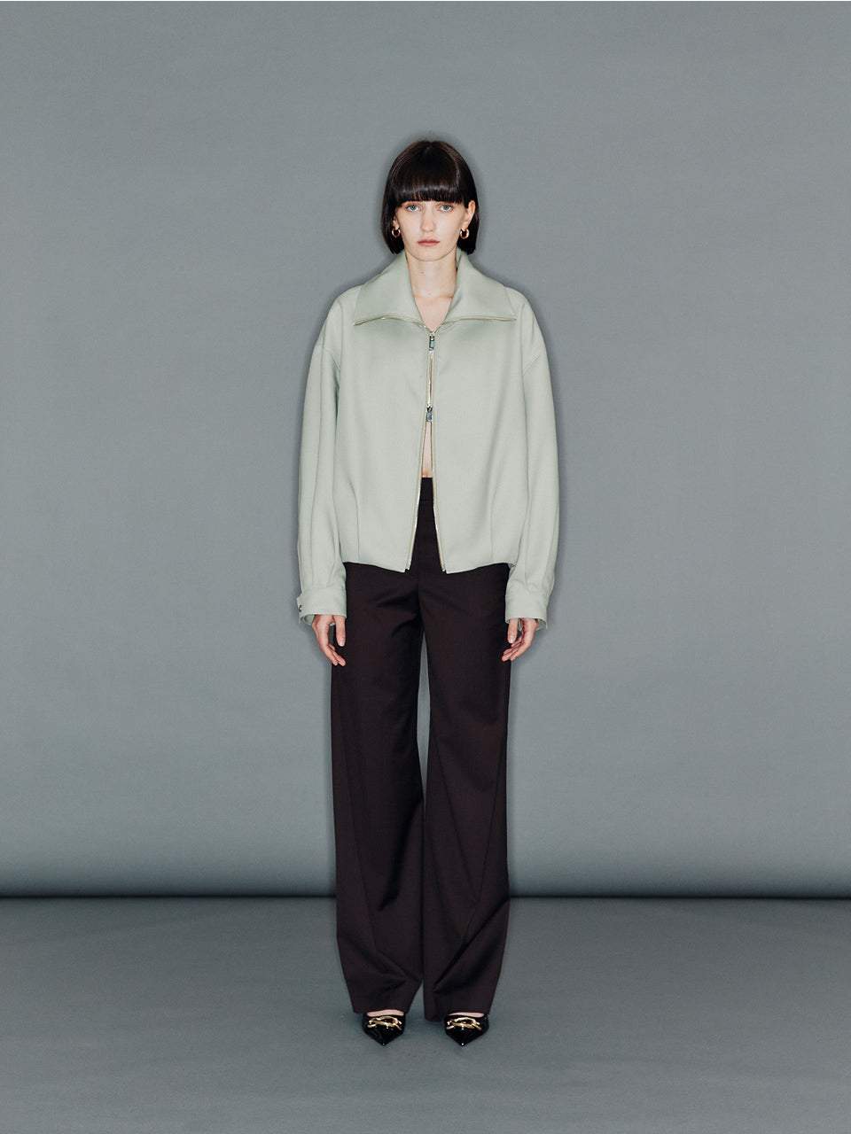 arik アンタレス パンツ レディース ダークブラウン 正面スタイル