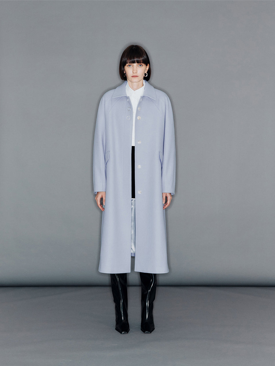 ARIK. アリク ウールコート フロストブルー 正面画像|韓国レディースアウター