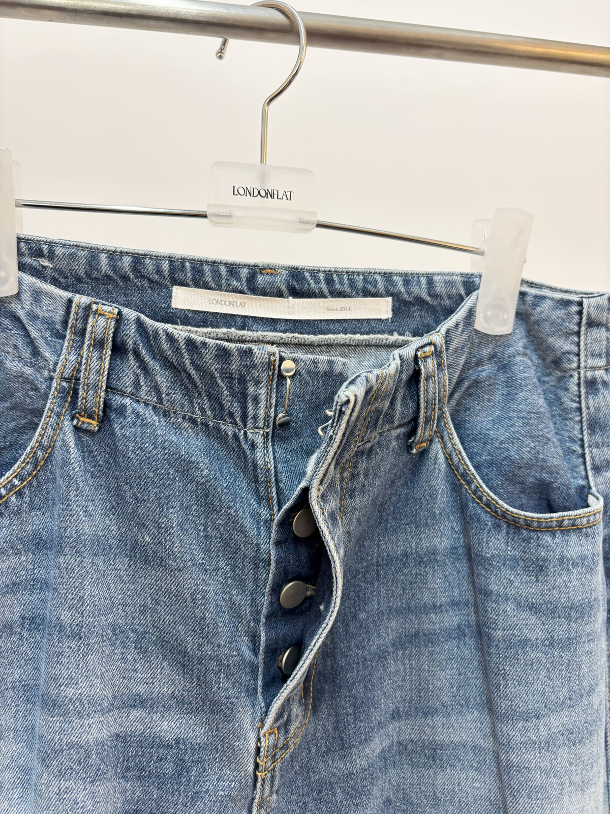 Hook Raw Denim