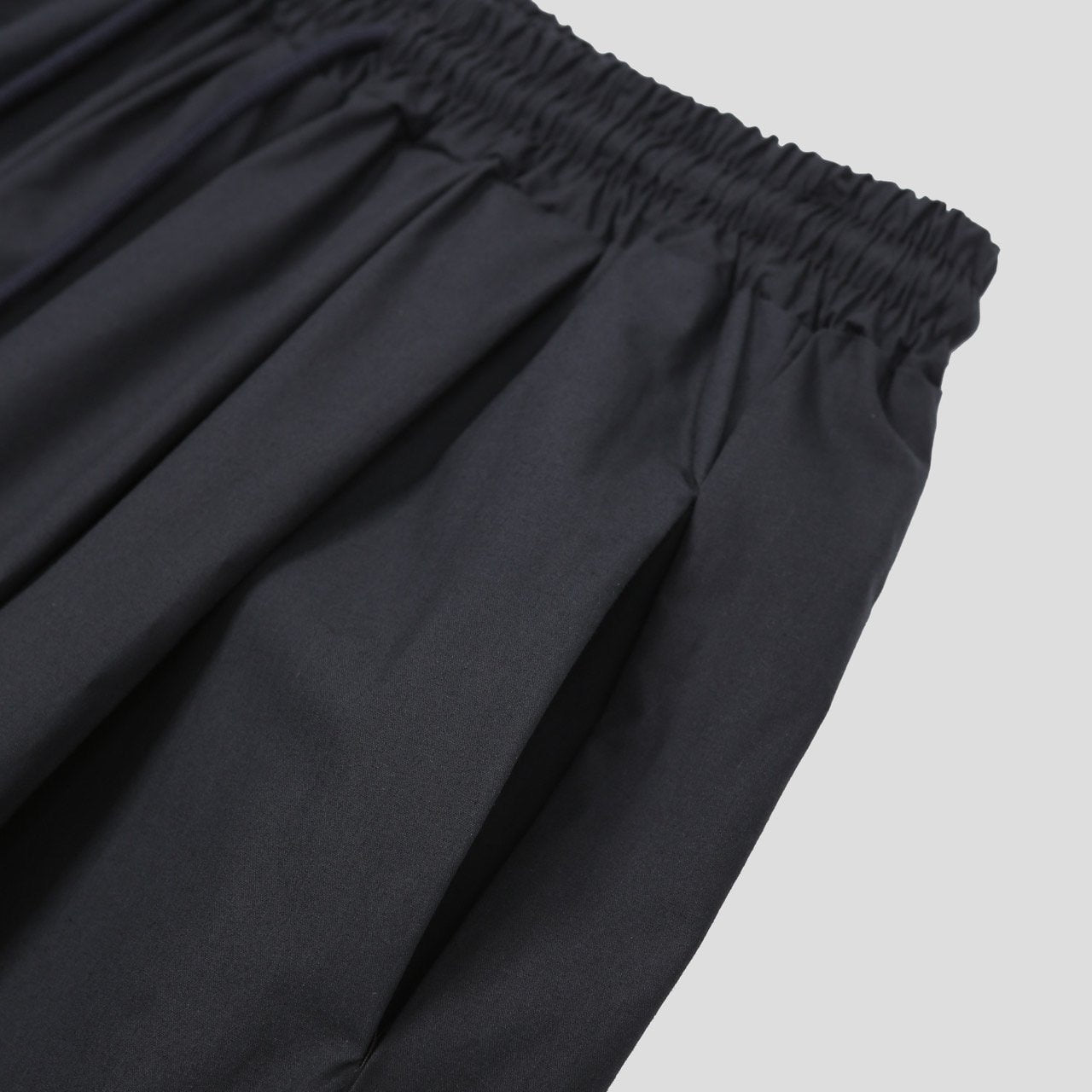 Motion Bermuda Pod Pants