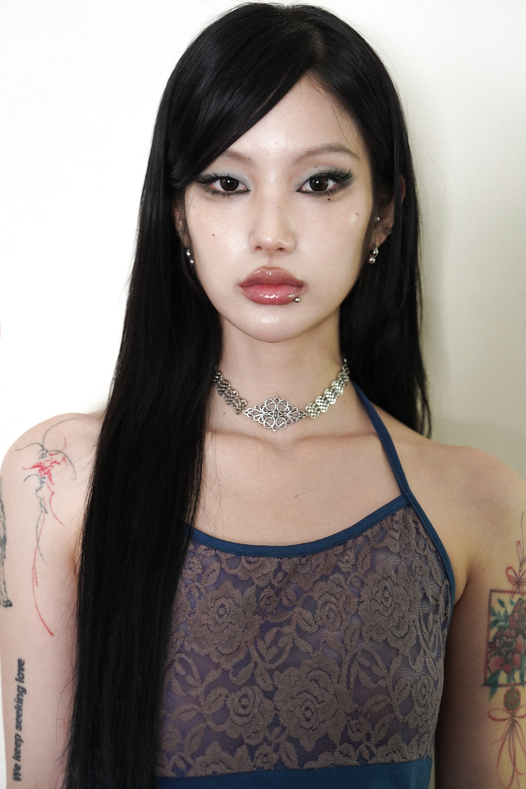 MIAE 雲花 チョーカー 着用|韓国ミニマルファッション アクセサリー レディース