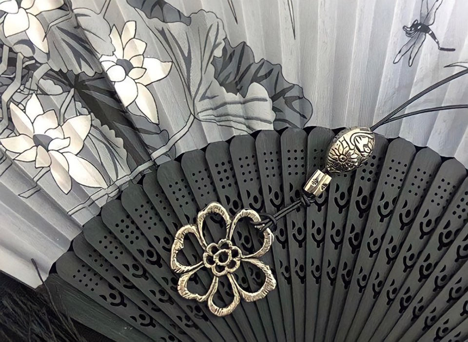 MIAE 꽃 화 ネックレス 着用|韓国ミニマルファッション アクセサリー レディース