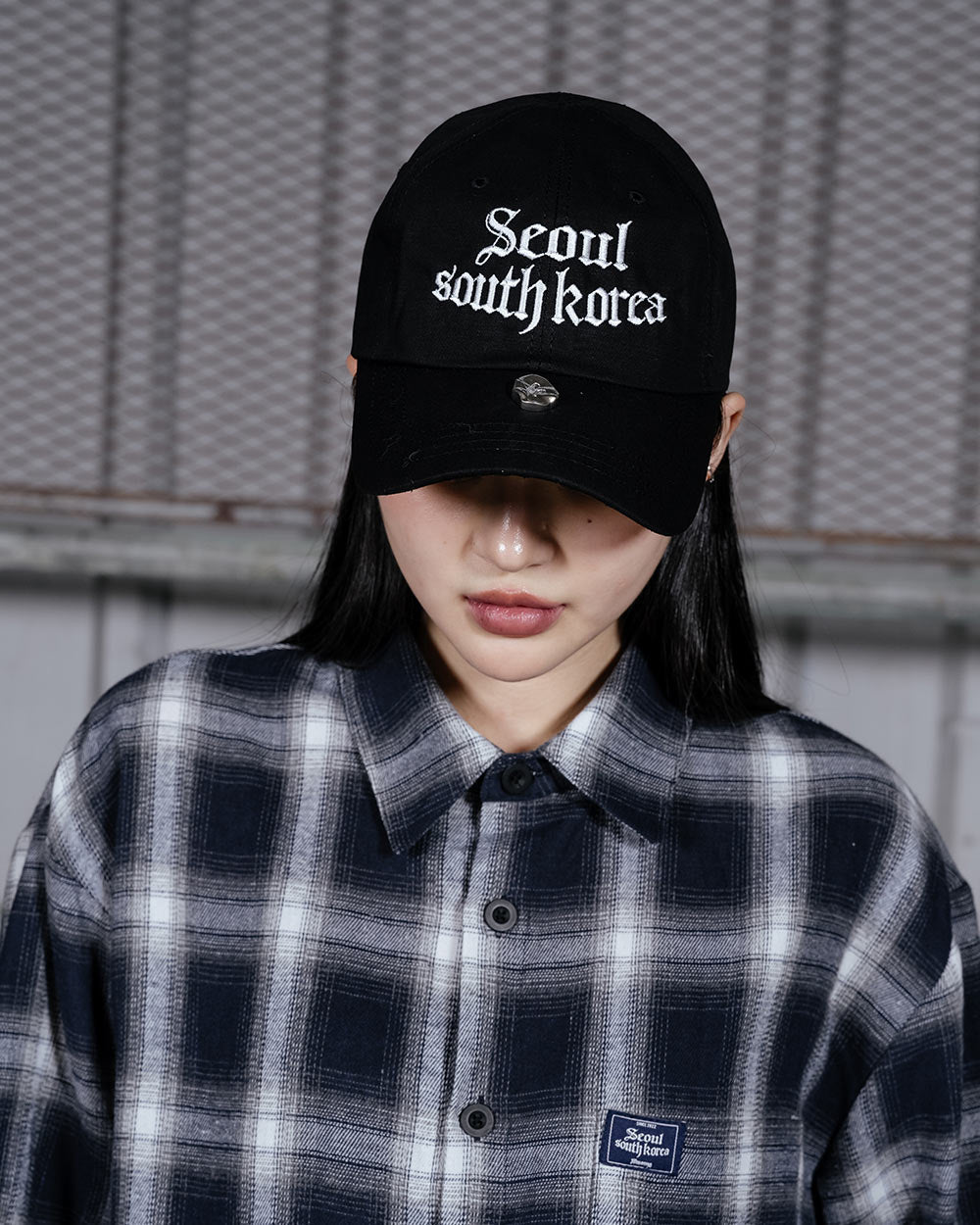 服はあるのに、何か足りない。韓国ブランドの「キャップ」でコーデを完成させる。