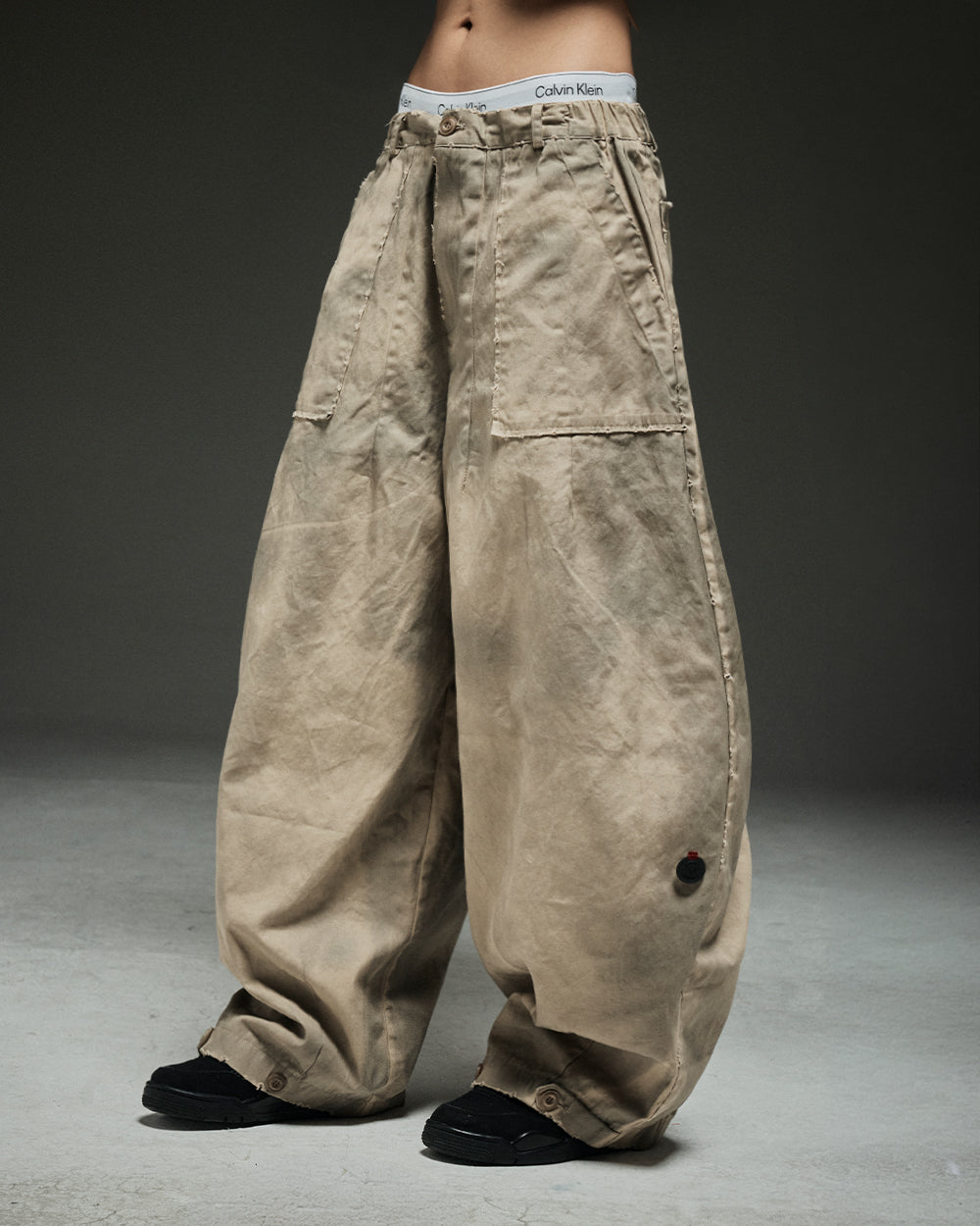 Curved works pants BE dirty