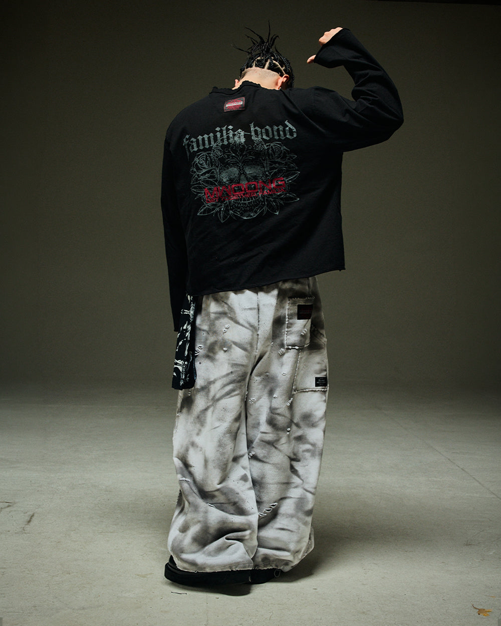 Scarred cross LS(black)