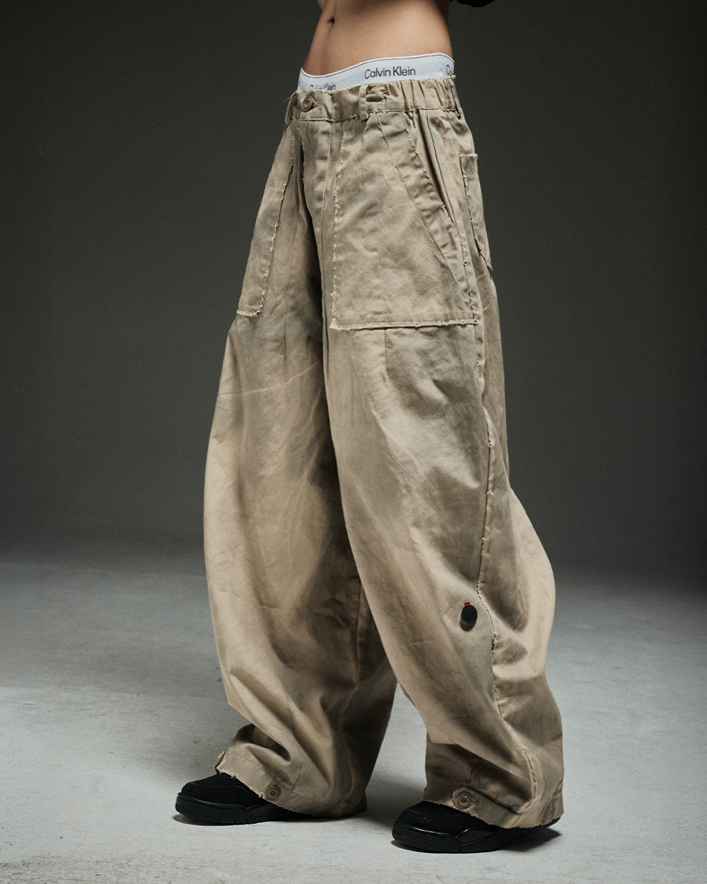 Curved works pants BE dirty
