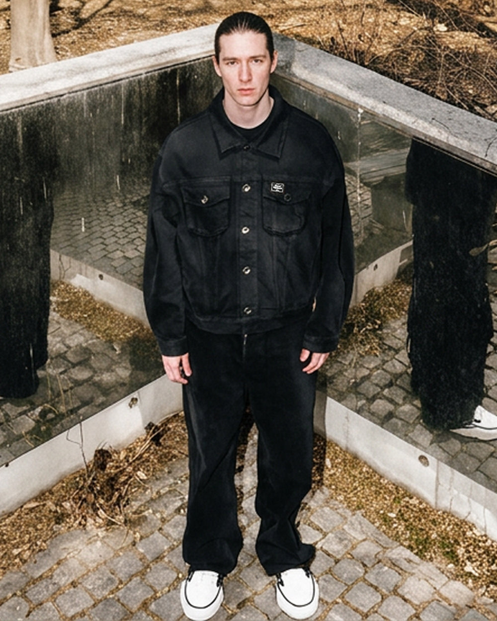 Oksuroad washed black denim trucker jacket