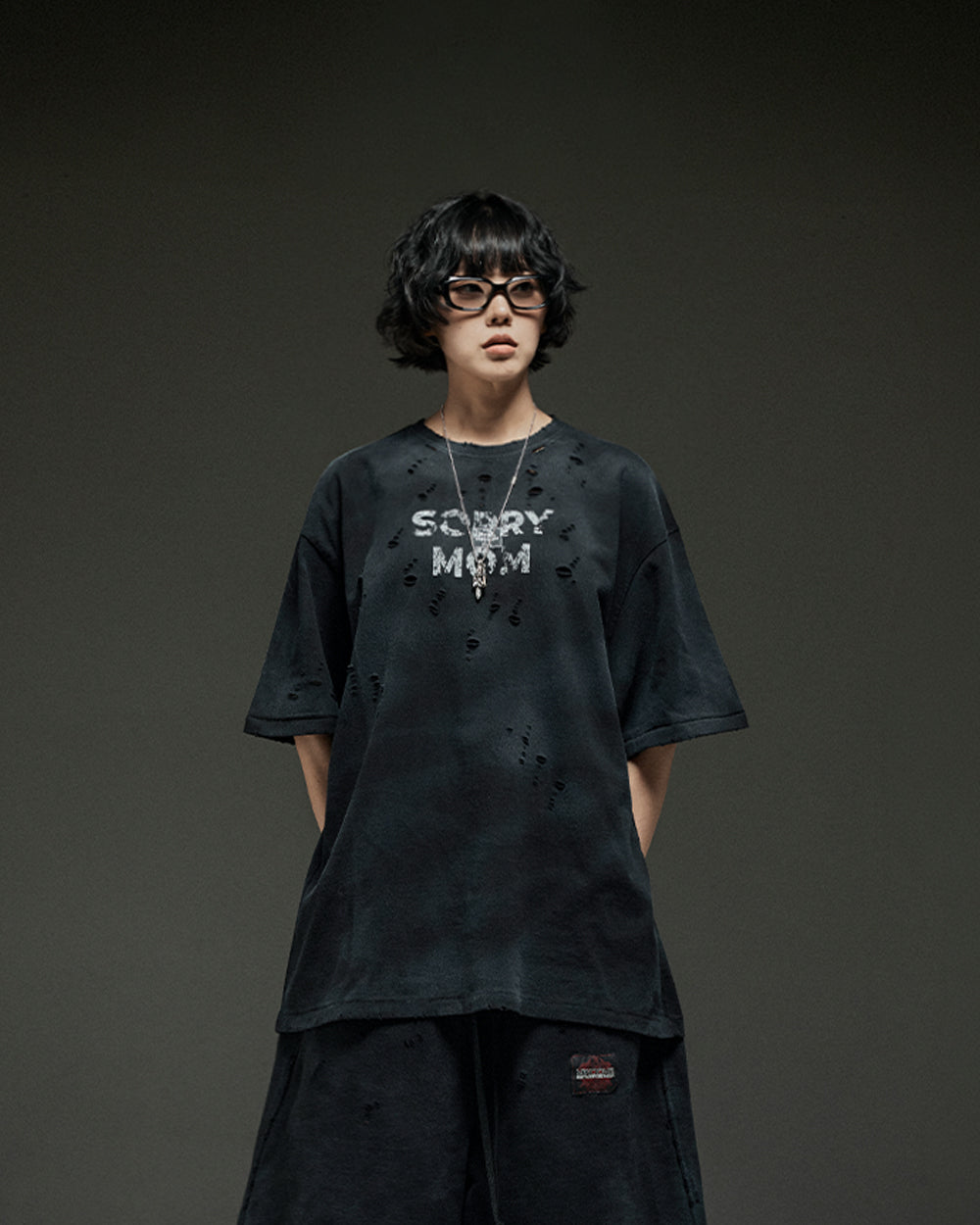 Sorry mom VTG tee BK