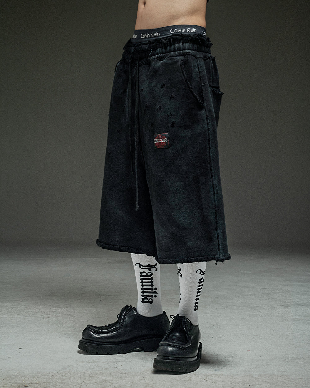 Washed destroyed bermuda P dusty black