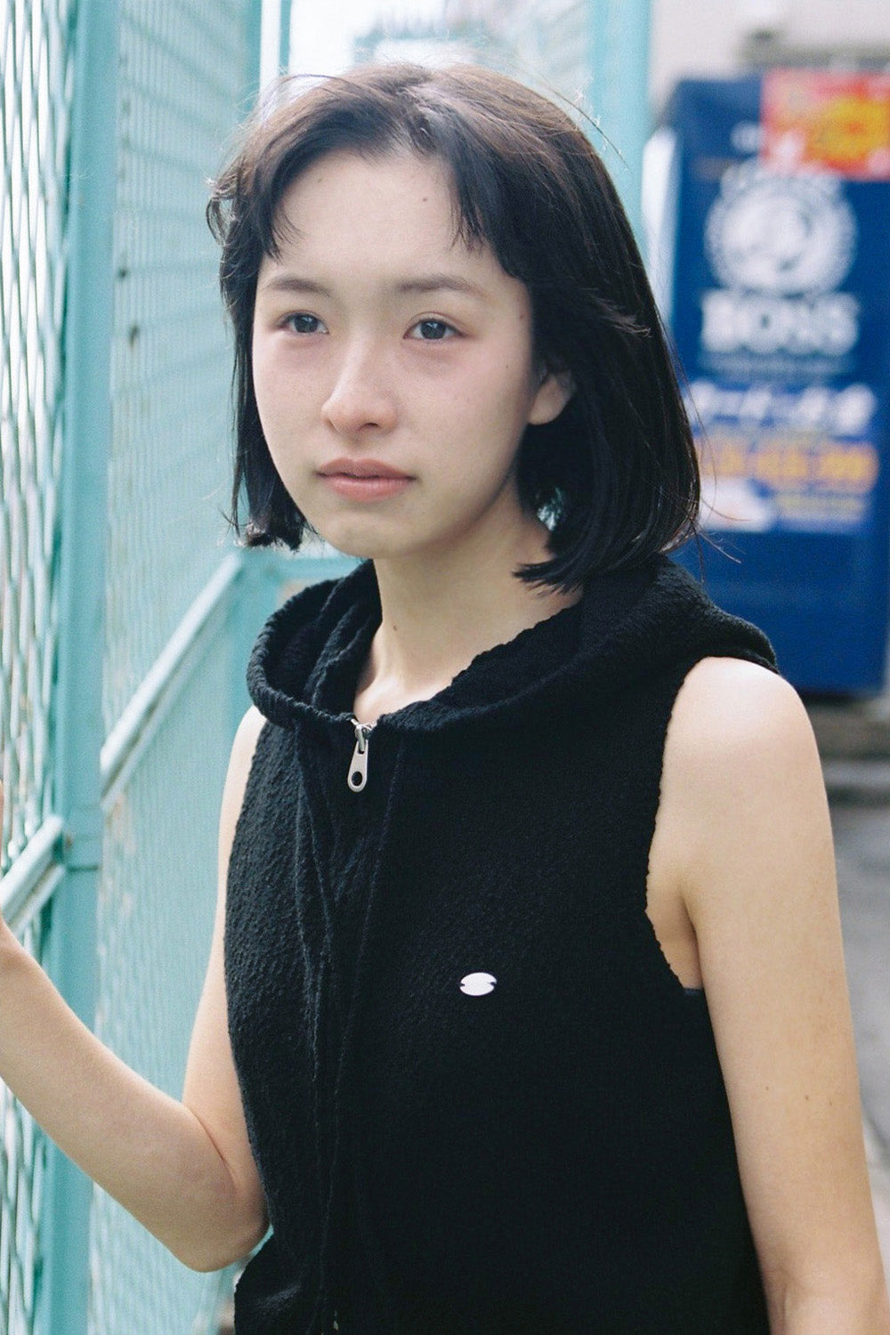 HOODED KNIT ZIP-UP VEST - BLACK