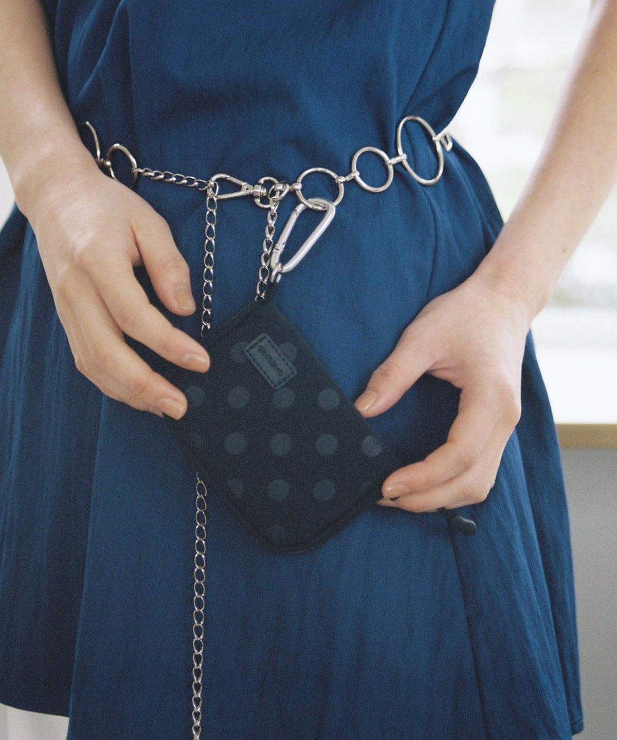 DOT ZIPPER CARD WALLET-BLACK