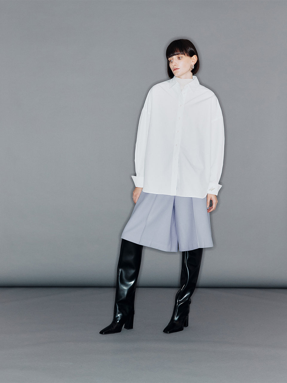 【ARIK. アリク】ACRAB Wide leg wool half pants Frost Blue