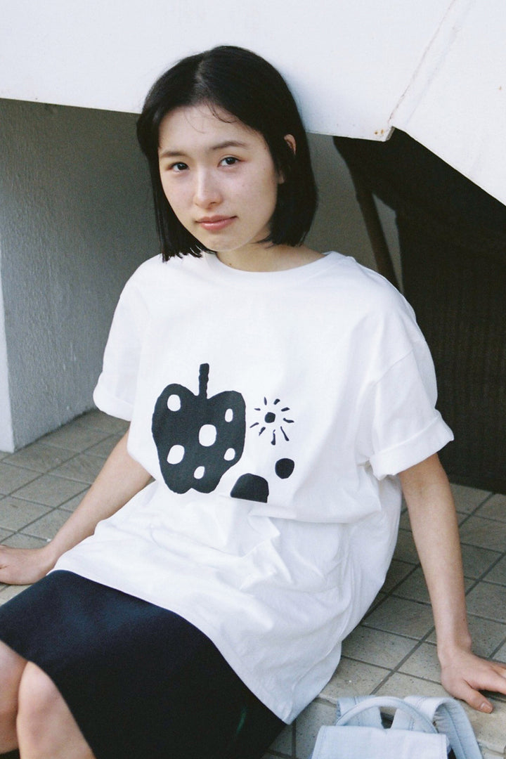 APPLE DOT OVERFIT T-SHIRT-IVORY