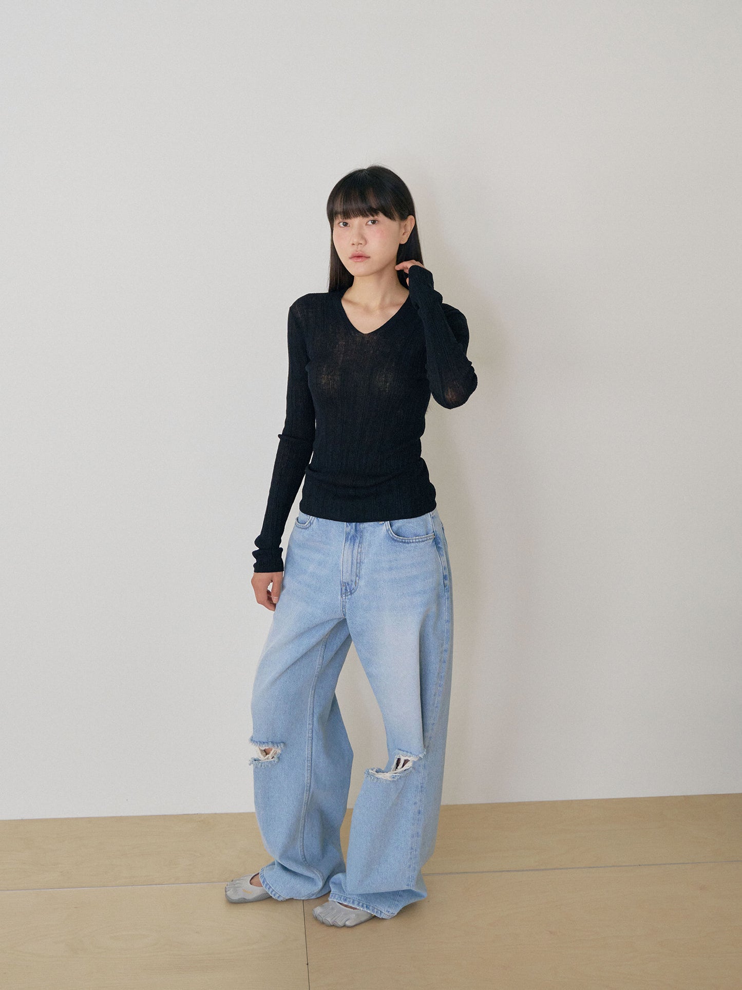 Multi Rib V-neck Pullover - Black