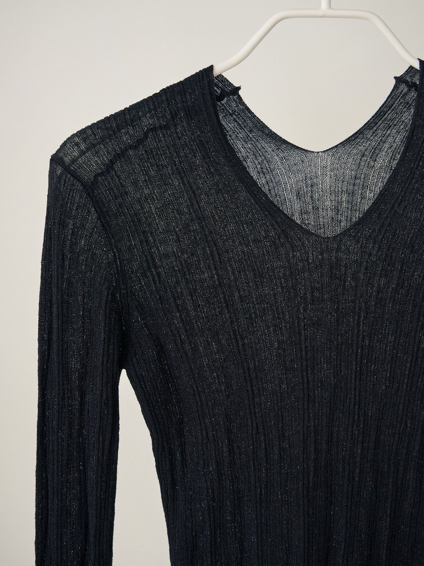 Multi Rib V-neck Pullover - Black