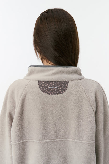 FLORAL CONTRAST FLEECE PULLOVER, GRAY