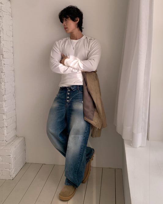 Eyelet Shoulder Long Sleeve Tee