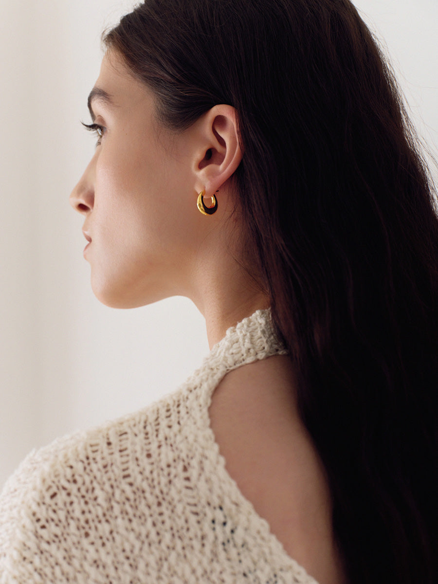 Day hoops earring