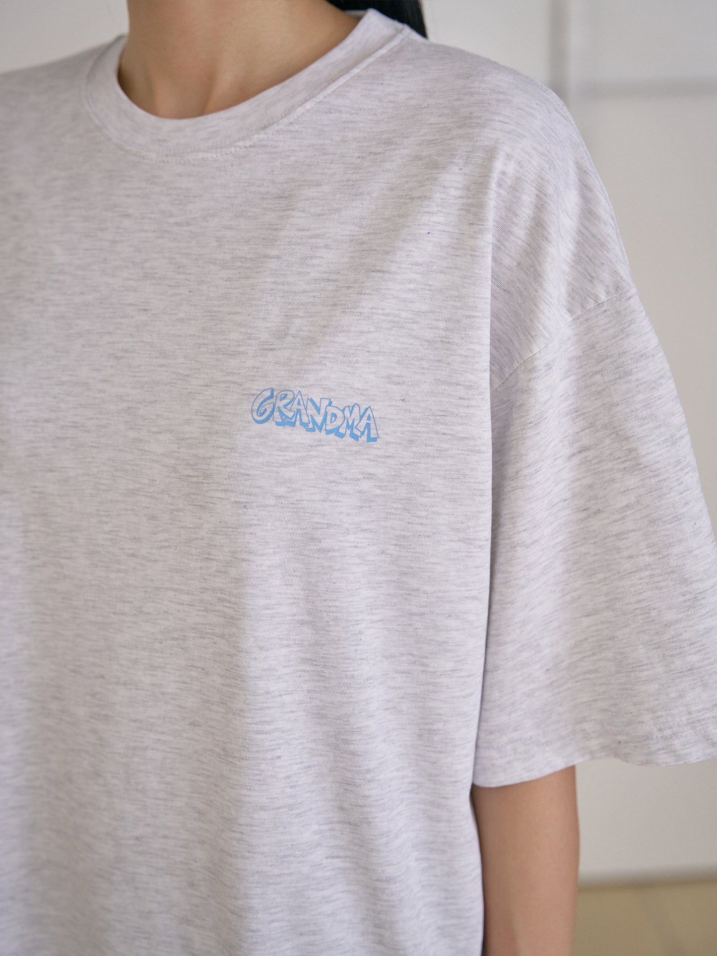 Granma Printing Short Sleeve - Light Gray