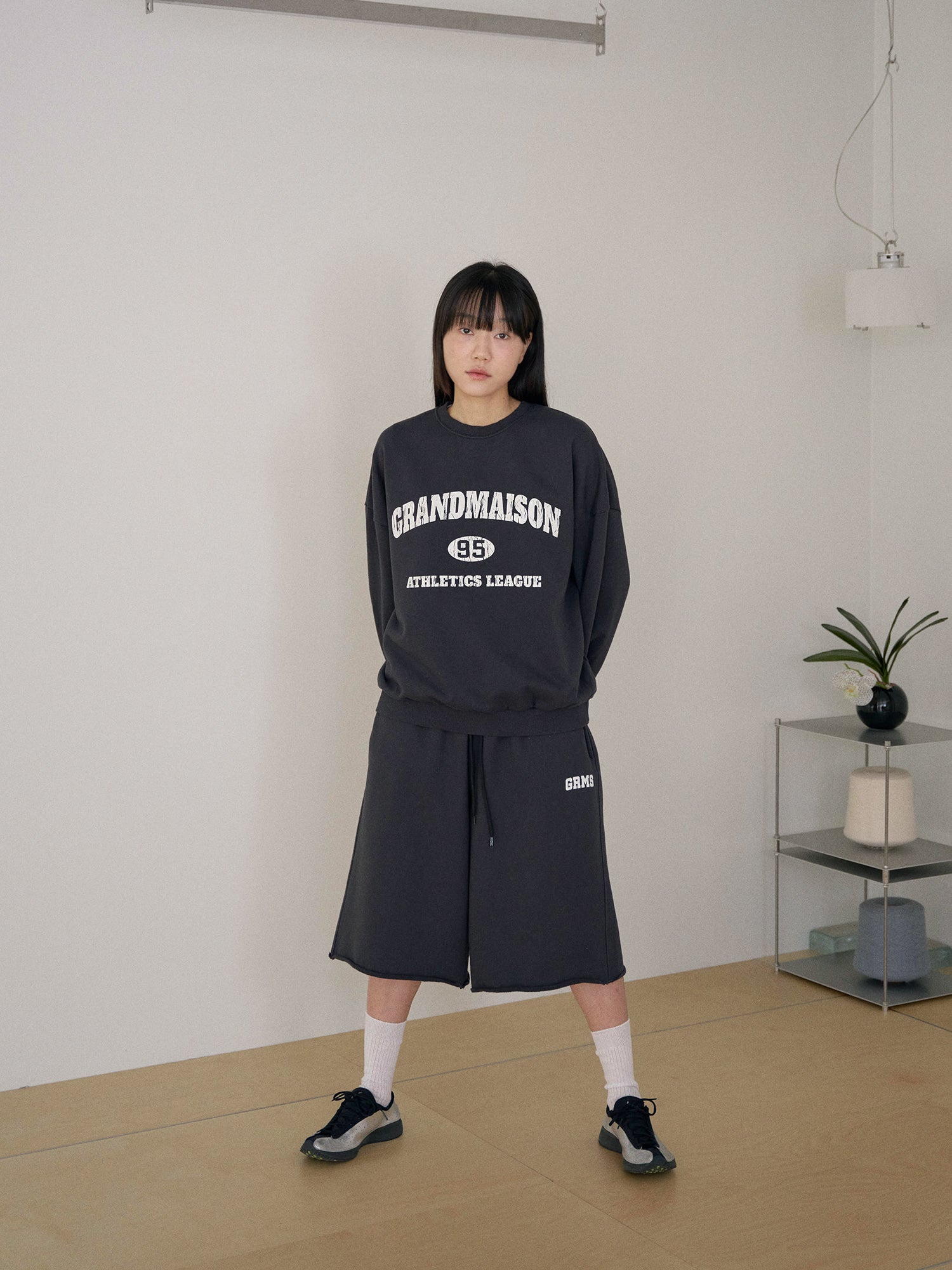 カットオフ ハーフパンツ スウェット 韓国（チャコール）｜韓国