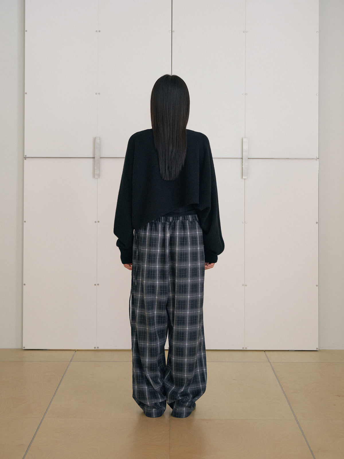 Unbalanced Boat Neck Pullover - Black 12