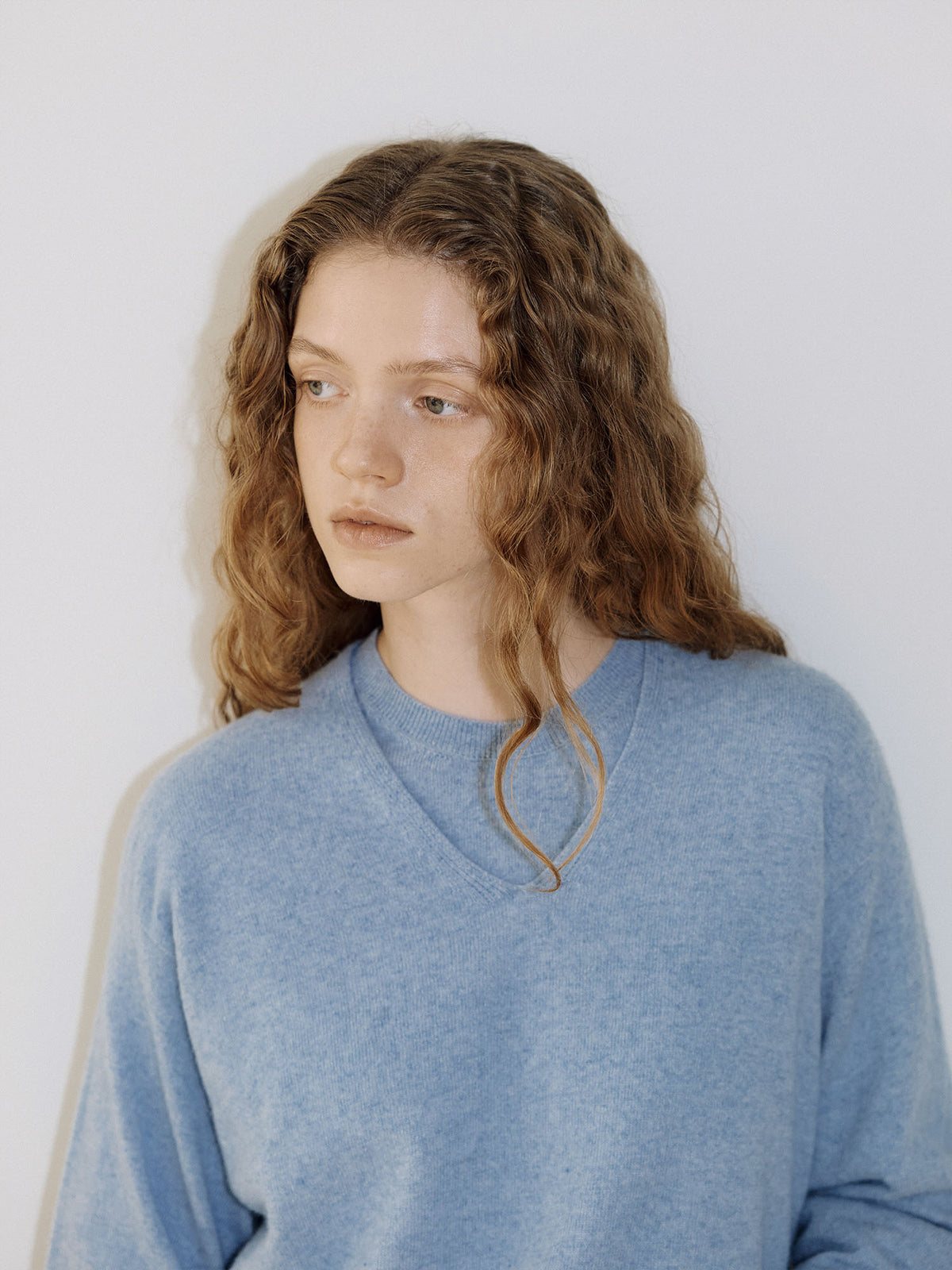 Cashmere Blend V-neck Pullover - Blue 3