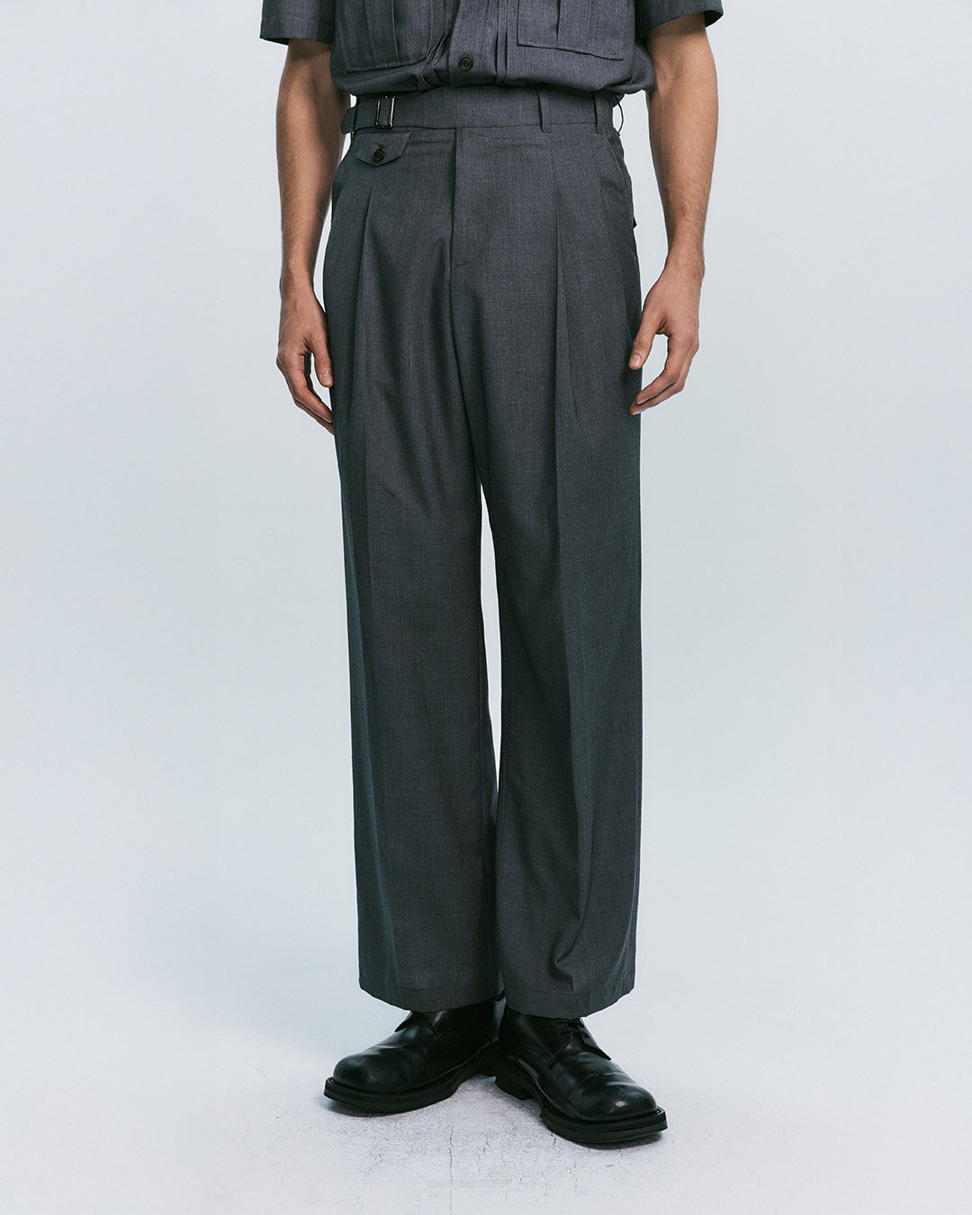 BUCKLE DETAILED GURKHA TROUSER - GRAY 