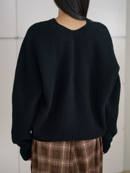 Wool V-neck Raglan Pullover - Black 11