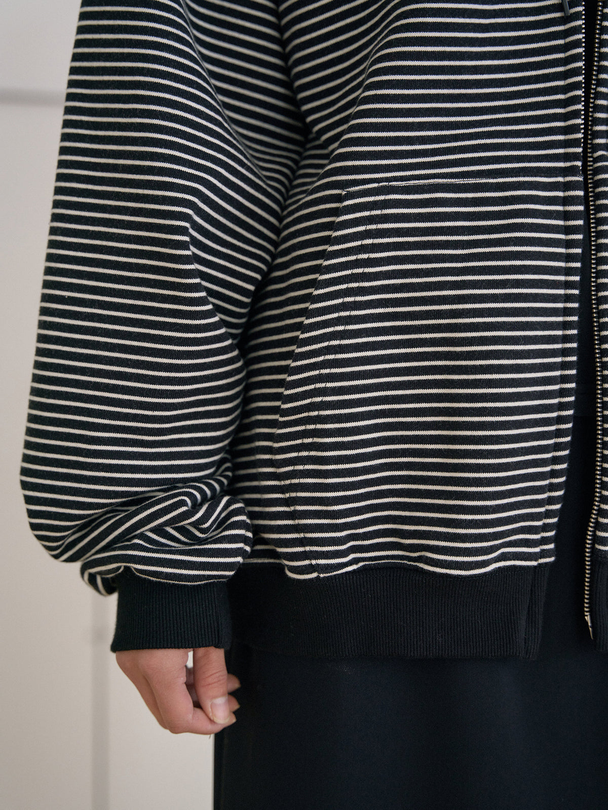 Stripe Hoodie Zip-up - Black 12