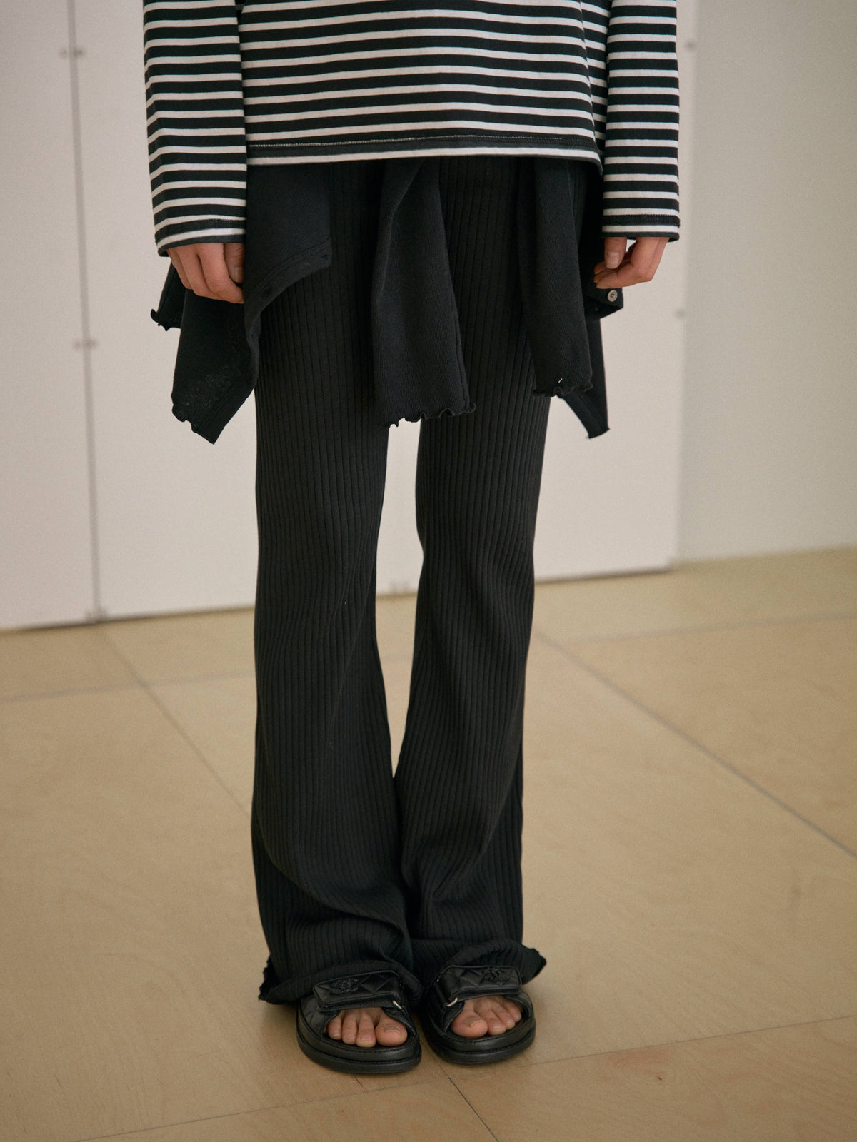 Lino Flare Pants - Black 1