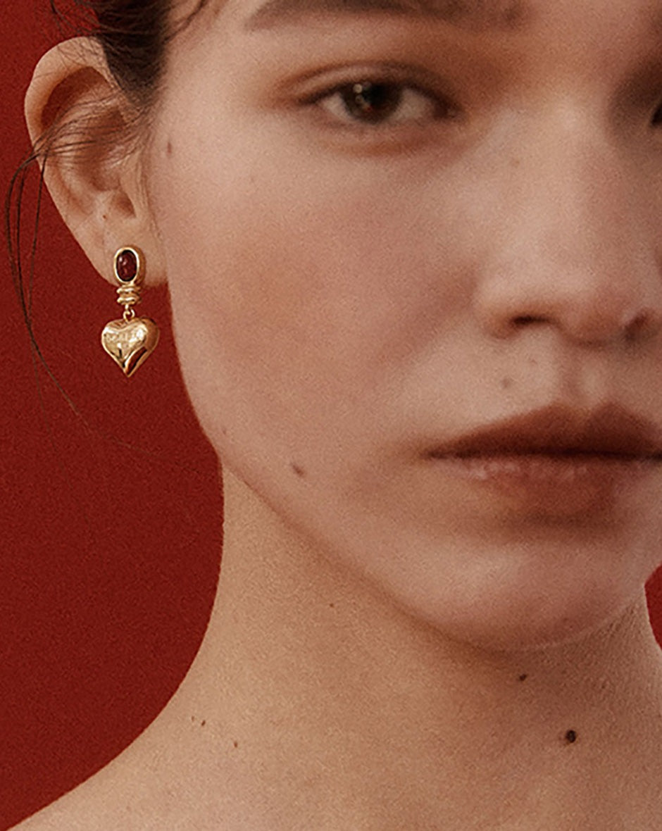 [BORNETE SEASON 24-001] Audrey in oval mozambic garnet earring