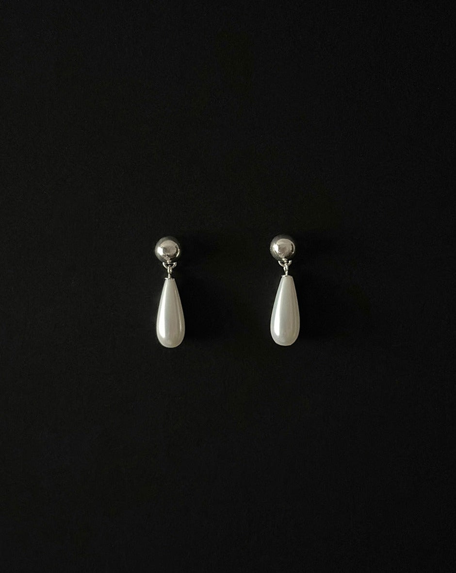 [BORNETE SEASON 24-008] Vintage calm pearl earring
