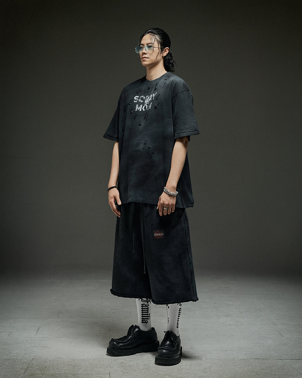 Washed destroyed bermuda P dusty black