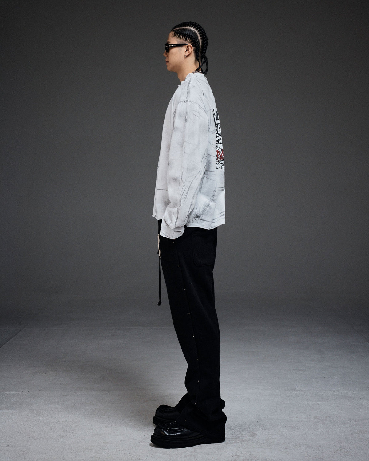 Scarred cross LS(white)