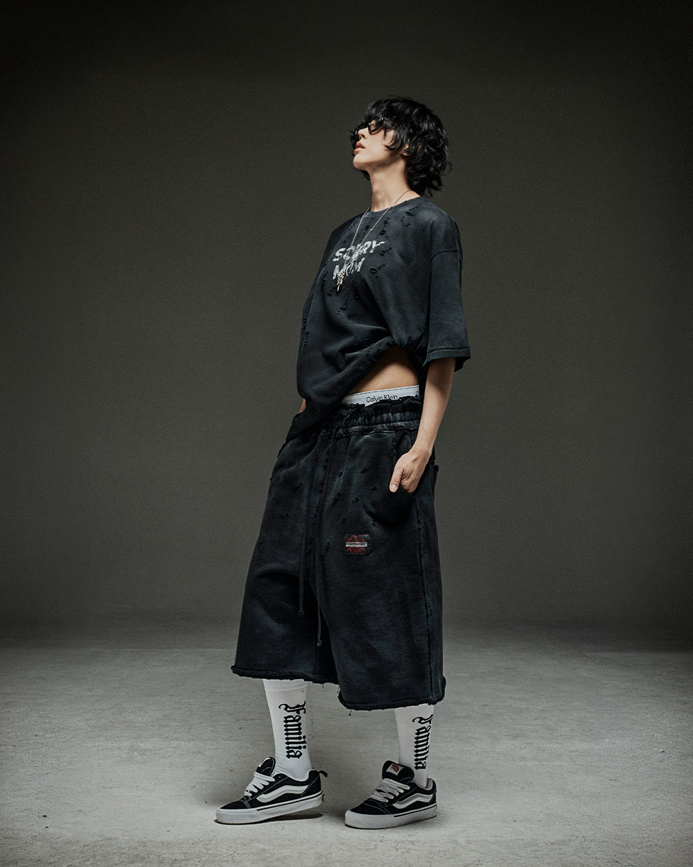 Washed destroyed bermuda P dusty black