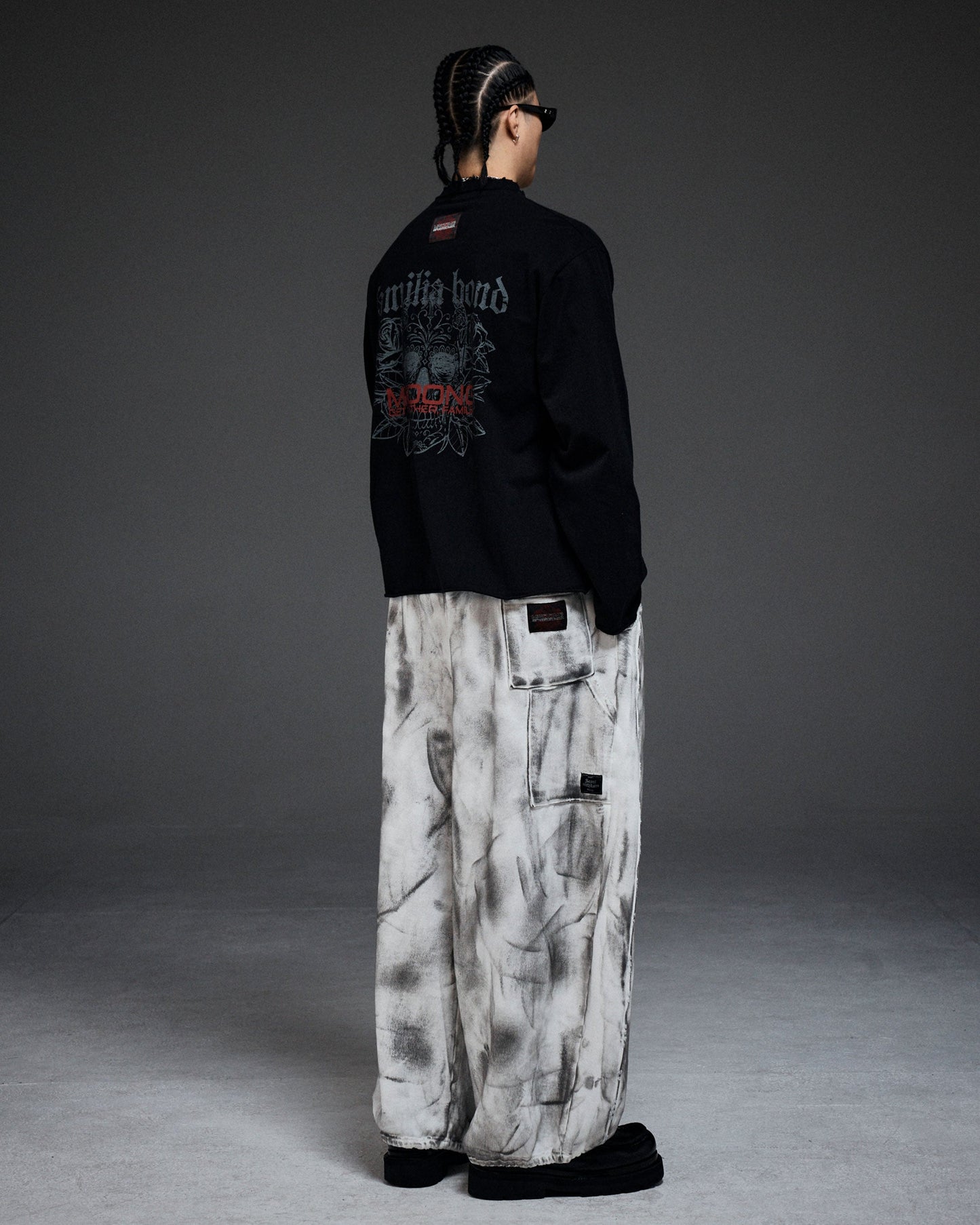 Scarred cross LS(black)