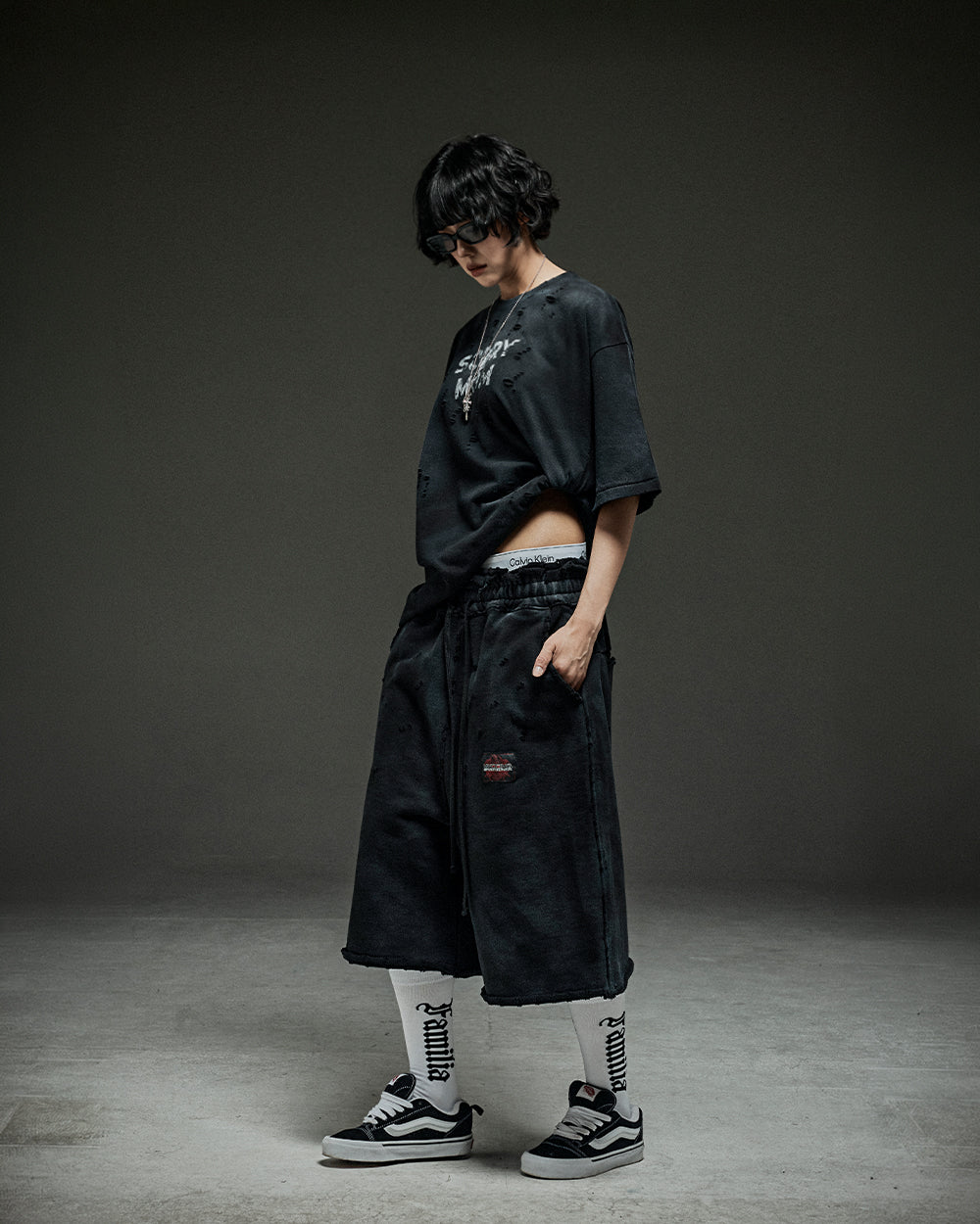 Washed destroyed bermuda P dusty black