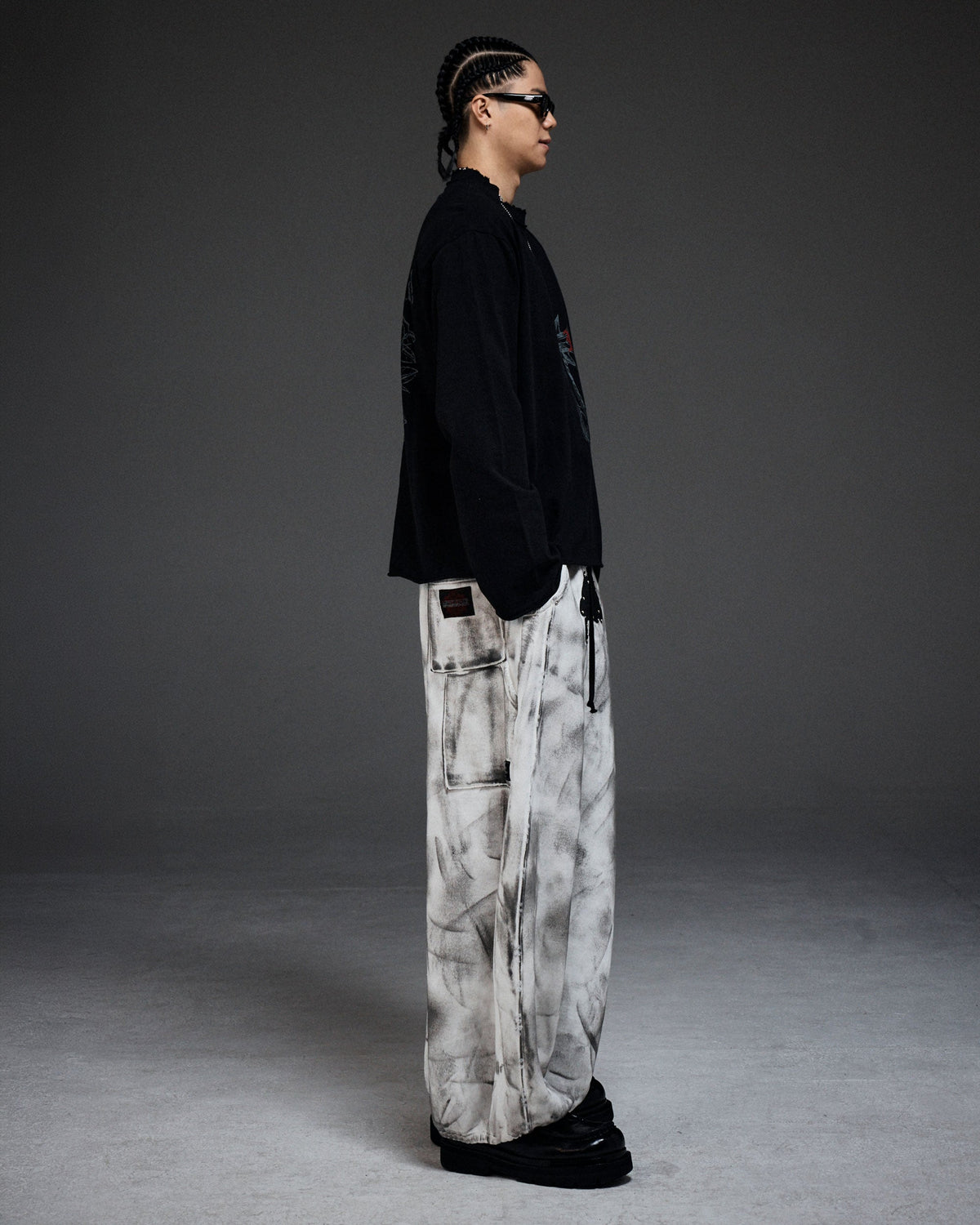 Scarred cross LS(black)