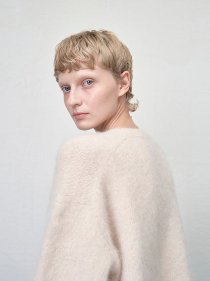 [ARIK. Arik AW] Shaula boxy alpaca knit jumper Butter Cream