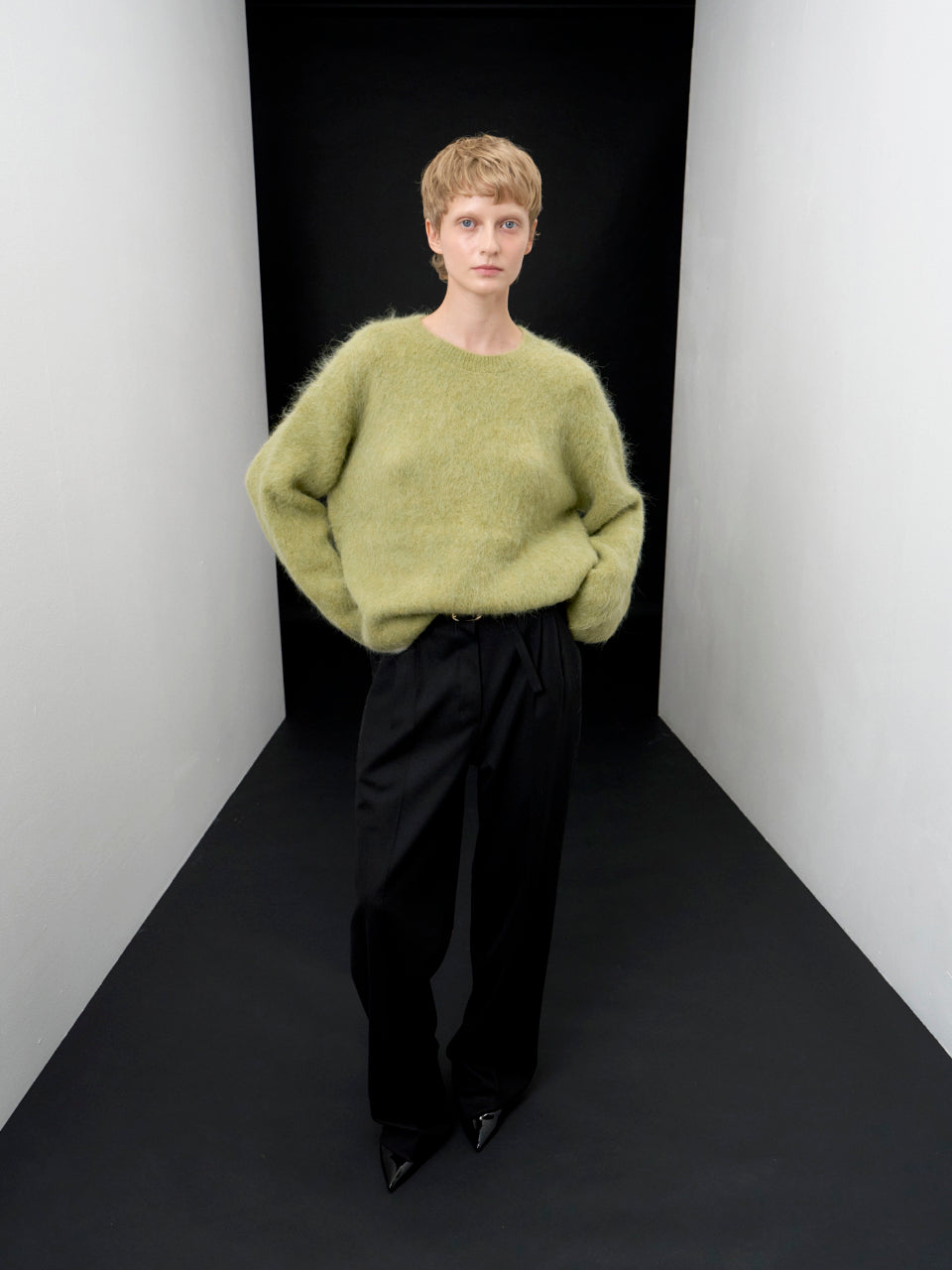 【ARIK. アリク AW】Shaula boxy alpaca knit jumper Moss Green