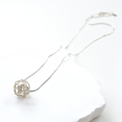 [SUMMER TAG SOL] A Cat Tracing with Yarn Art Clay Silver Necklace