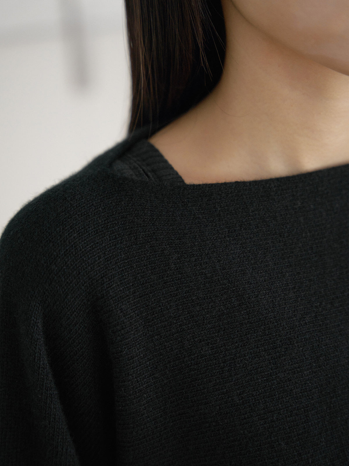 Unbalanced Boat Neck Pullover - Black 7