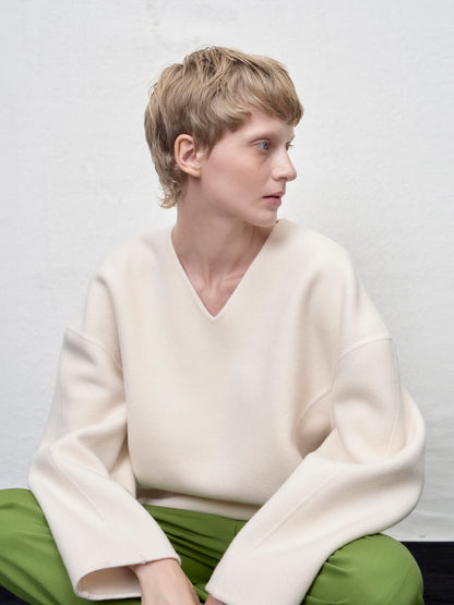 [ARIK. Arik AW] Sarin wool pullover jumper Cream