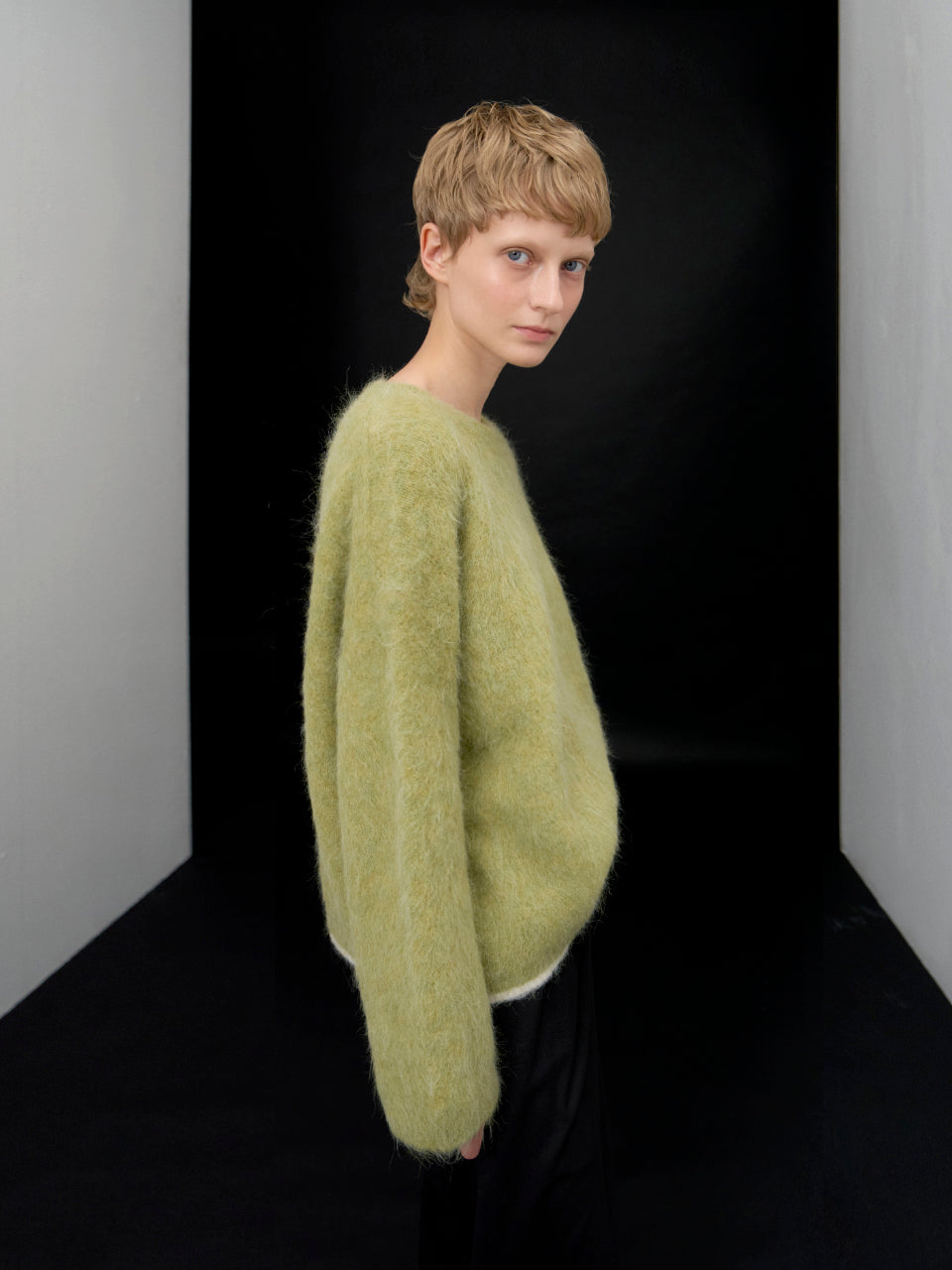 【ARIK. アリク AW】Shaula boxy alpaca knit jumper Moss Green