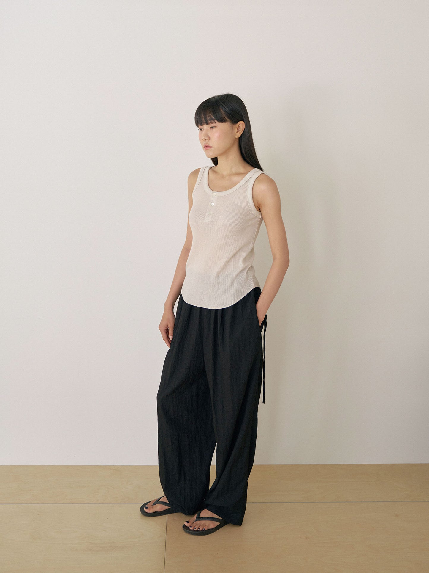 Waffle Button Sleeveless - Beige