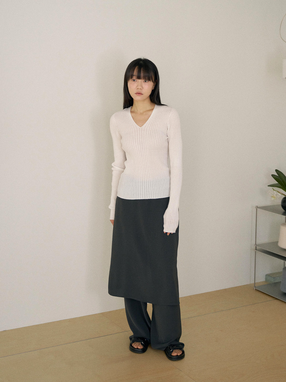 Double V-neck Rib Pullover - Ivory 12