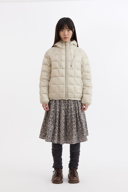 [9/28予約配送] REVERSIBLE FLORAL GRAPHIC DUCK DOWN, LIGHT GRAY