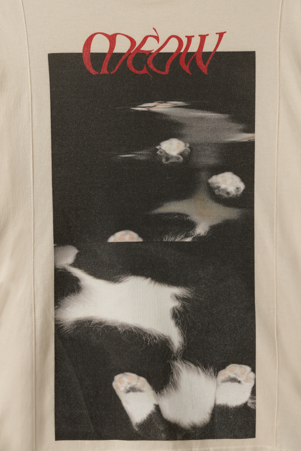 Meow Curve T-Shirt - Cream, Black